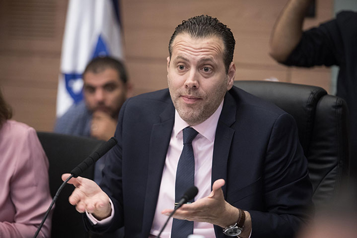 Конфликт между экономикой и религией - повышение цен и обнищание граждан