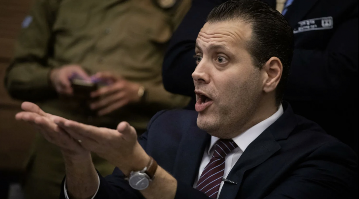 Мики Зоар, Монденблит и дела против Нетаньяху