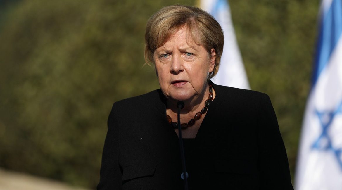 Меркель отменила визит в Израиль из-за террористического акта в Афганистане